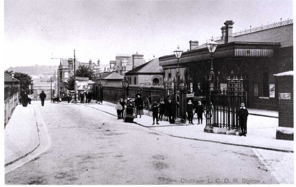 Chatham Railway Station 1910 Image: by permission of Medway Archives and Local Studies Centre